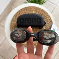 googlecase Arena negro